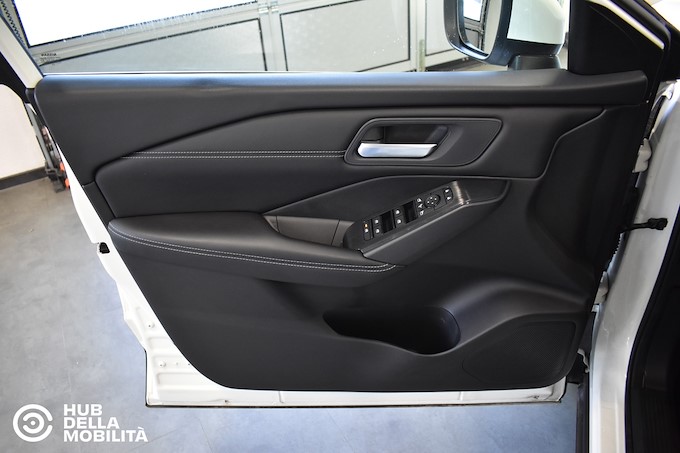 NISSAN Qashqai MHEV 140 CV Business